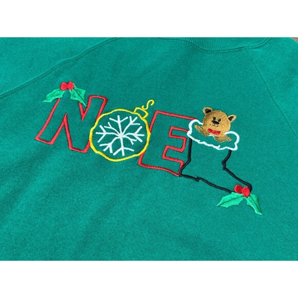 🎄 Vintage “NOEL” Christmas Sweatshirt Teddy Bear Embroidered -M (fits like a S) - Picture 2 of 5